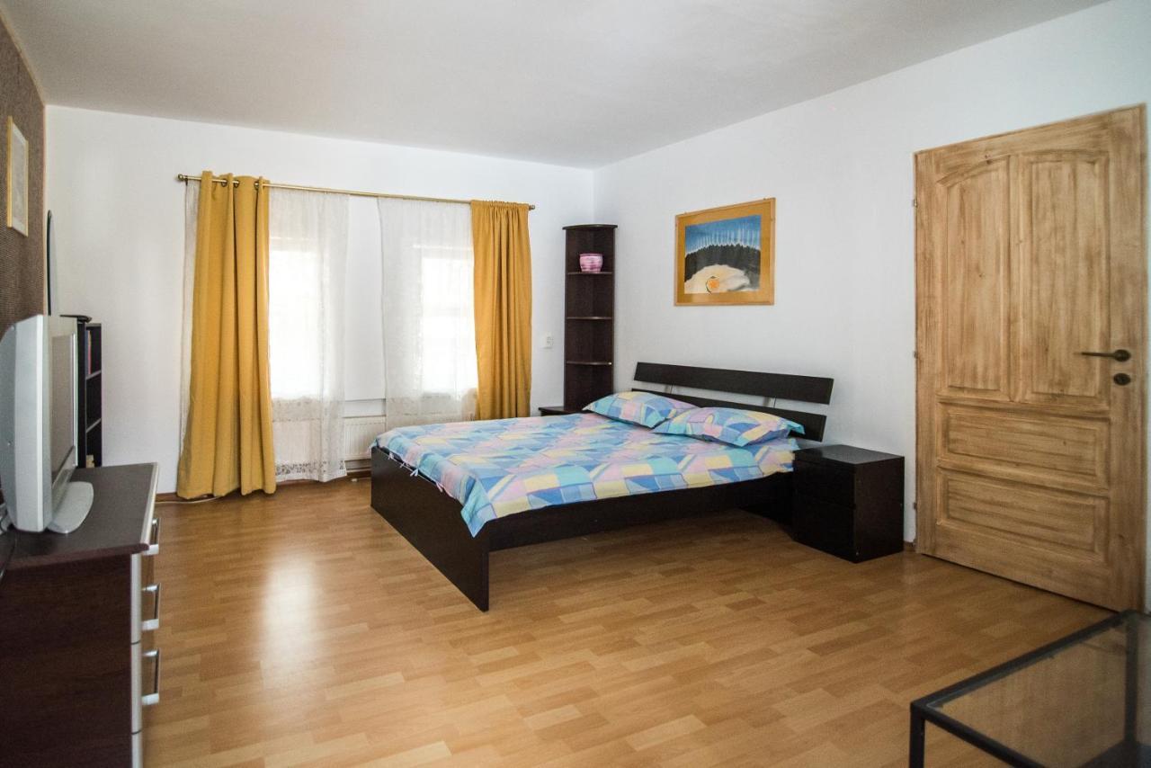 Transylvania Guest House Braşov Extérieur photo